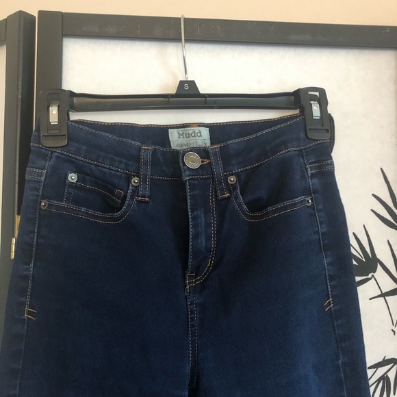 High Waisted Denim Jeggings - Picture 2 of 6